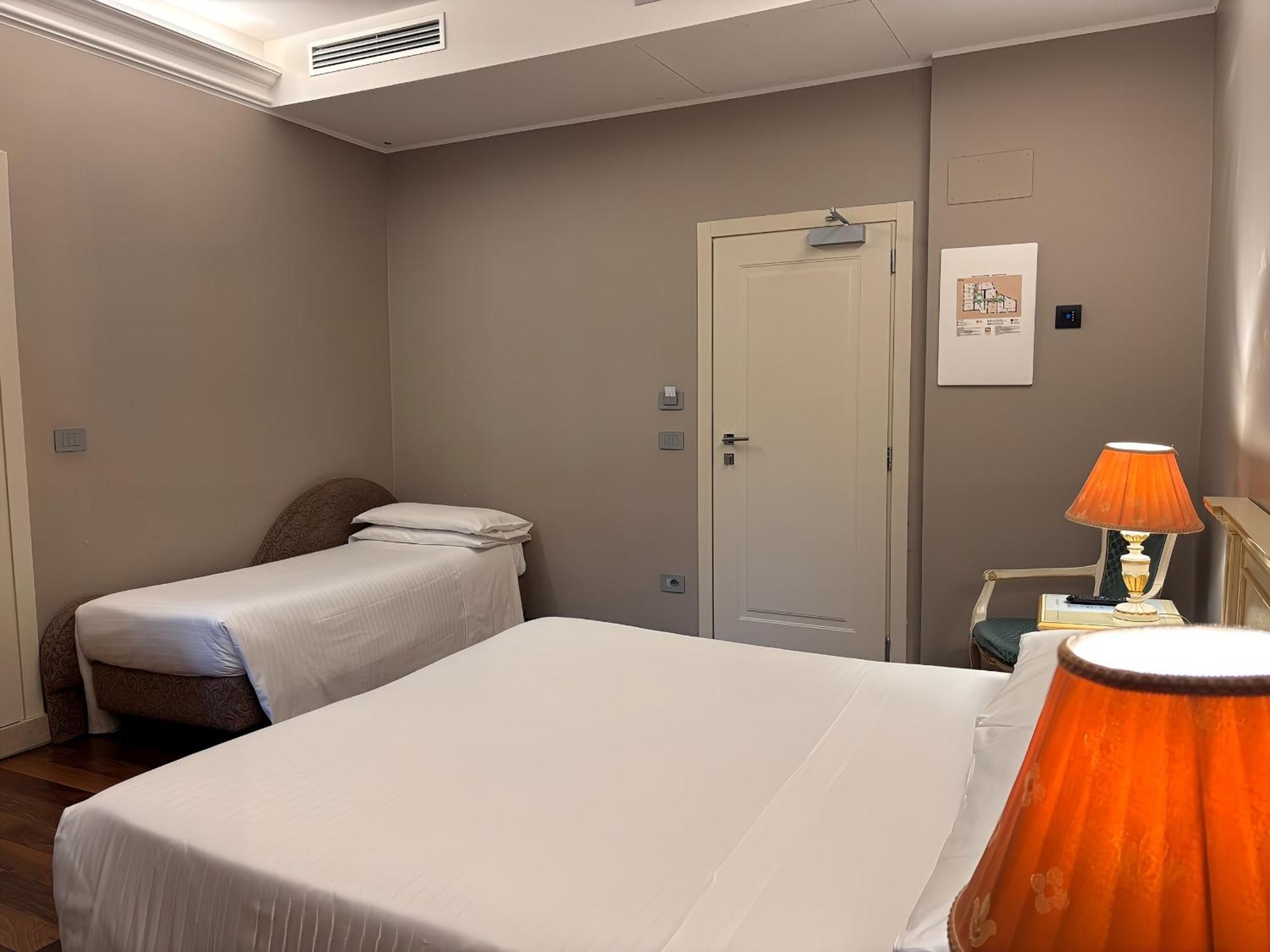 Classic Triple Room