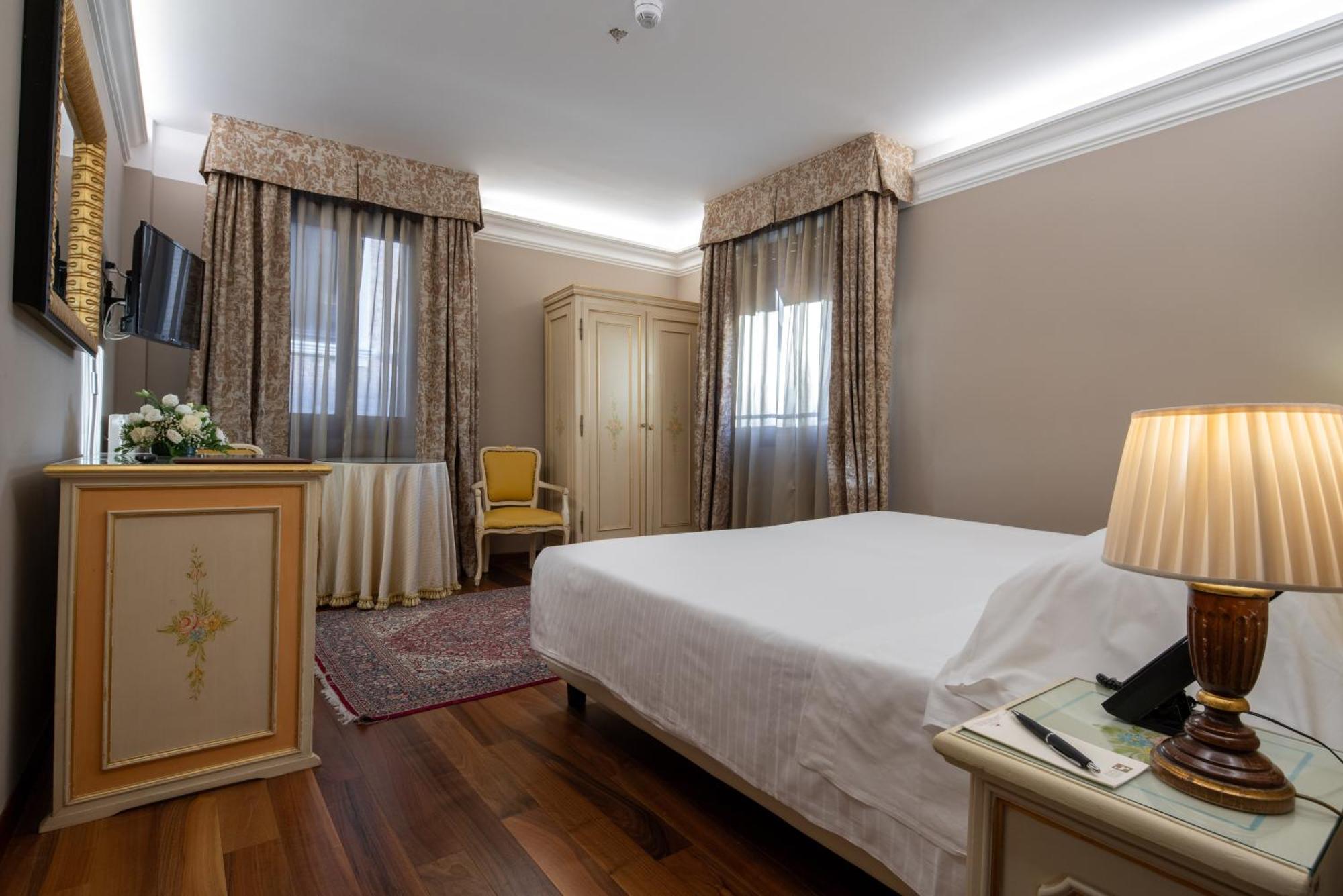 Classic Double Room