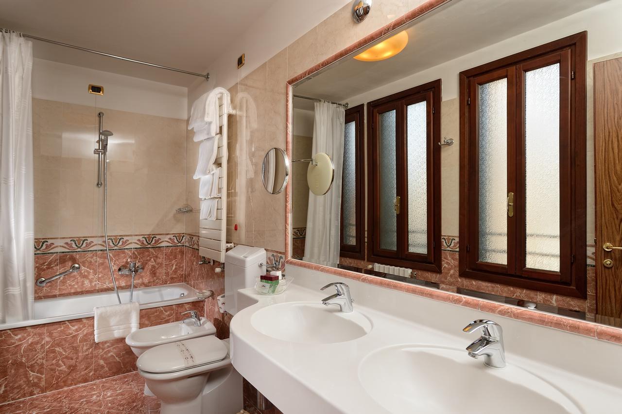 Double or Twin Room Annex