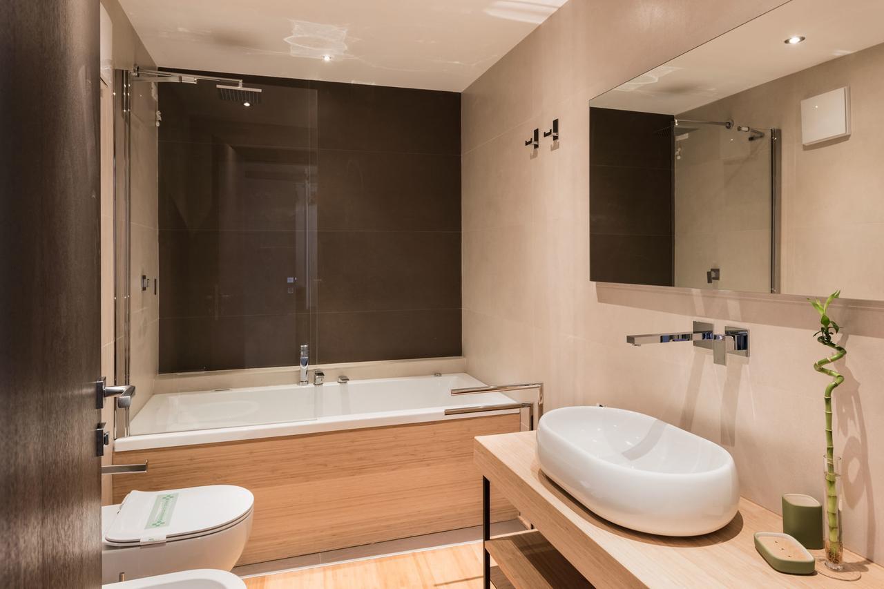 Chambre Lit Queen-Size avec Baignoire Spa